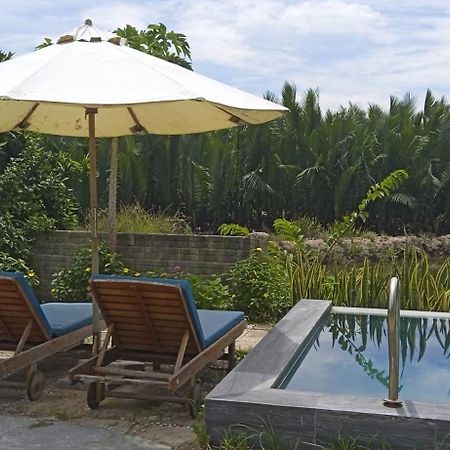 Lakeview Villa Homestay Хойан Экстерьер фото