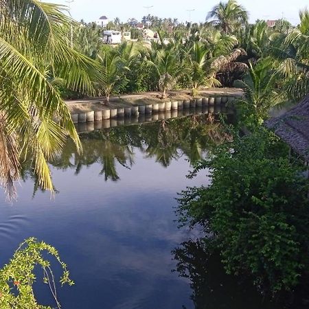 Lakeview Villa Homestay Хойан Экстерьер фото